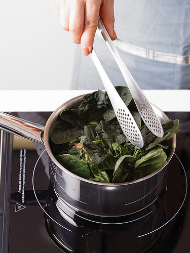 怎么清洗瓦斯?fàn)t 菠菜水的用途 怎么清洗瓦斯?fàn)t 菠菜水的用途