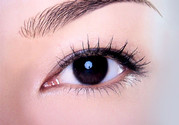 女性必看 對(duì)稱(chēng)眼線(xiàn)的畫(huà)法