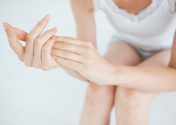 去角質(zhì)的9個小方法 讓你告別厚臉皮 去角質(zhì)的9個小方法 讓你告別厚臉皮