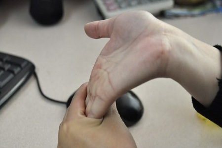 鼠標(biāo)手怎么治療?治療鼠標(biāo)手的保健動(dòng)作 鼠標(biāo)手怎么治療?治療鼠標(biāo)手的保健動(dòng)作