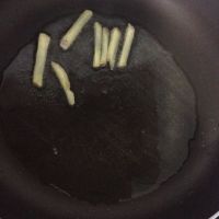 墨魚豬肚湯的功效作用?怎么制作? 墨魚豬肚湯的功效作用?怎么制作?