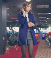 藍(lán)色大衣配什么內(nèi)搭 藍(lán)色大衣配什么內(nèi)搭