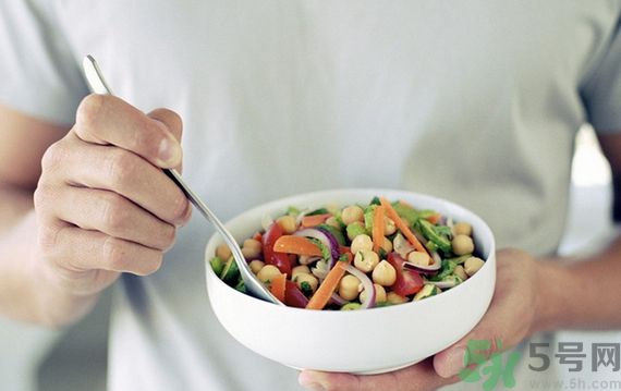 過年需謹(jǐn)慎 食物亂搭配可能會導(dǎo)致腹瀉