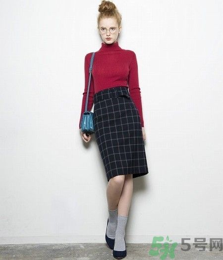 冬季穿搭術(shù) 性感又休閑的包裙搭配 冬季穿搭術(shù) 性感又休閑的包裙搭配