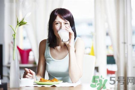 便秘腹痛怎么辦?3種飲食幫你有效解決 便秘腹痛怎么辦?3種飲食幫你有效解決