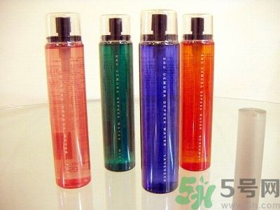 平時不保養(yǎng) 也能有干燥無緣的水嫩肌膚 平時不保養(yǎng) 也能有干燥無緣的水嫩肌膚