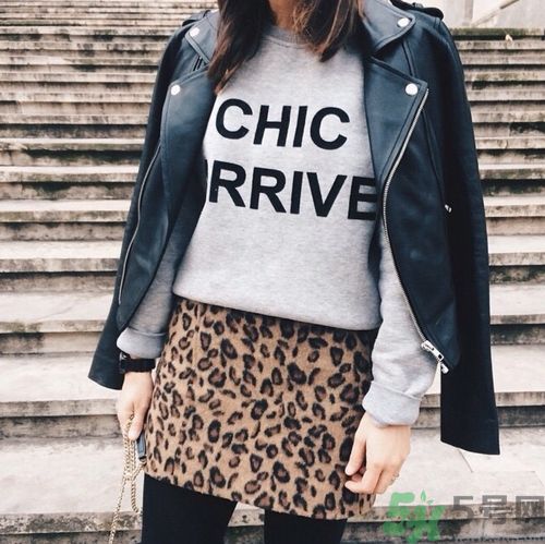 年輕應(yīng)該穿什么衣服? 年輕應(yīng)該穿什么衣服?