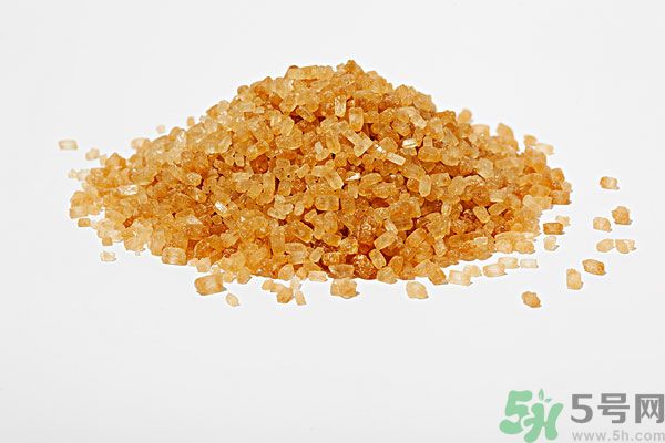 紅糖和山楂能一吃嗎？紅糖和山楂煮水喝有什么好處？