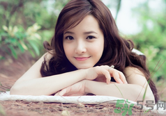 14歲女孩下面有白色液體是什么?下面有白色液體正常嗎 14歲女孩下面有白色液體是什么?下面有白色液體正常嗎