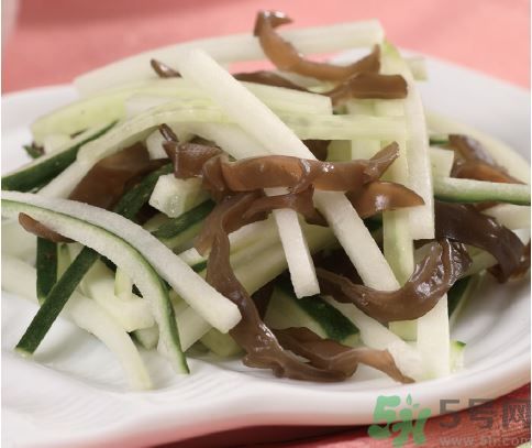 高血壓可以吃黑木耳嗎？木耳降血壓的做法有哪些？