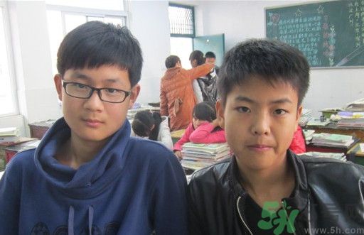 我13歲有點色怎么辦？我13歲有點色正不正常？
