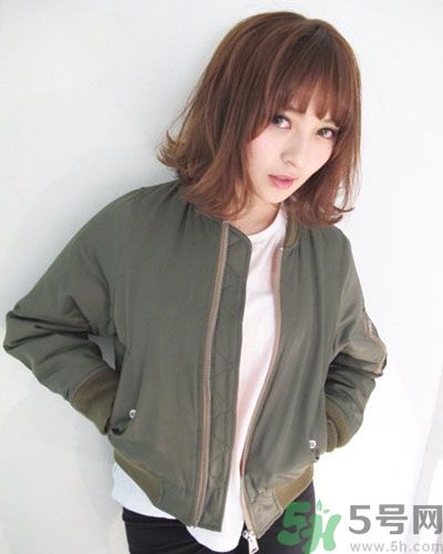 發(fā)尾往外翹怎么辦?3秒讓你成為時尚可愛的外卷造型 發(fā)尾往外翹怎么辦?3秒讓你成為時尚可愛的外卷造型