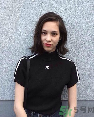 發(fā)尾往外翹怎么辦?3秒讓你成為時尚可愛的外卷造型 發(fā)尾往外翹怎么辦?3秒讓你成為時尚可愛的外卷造型