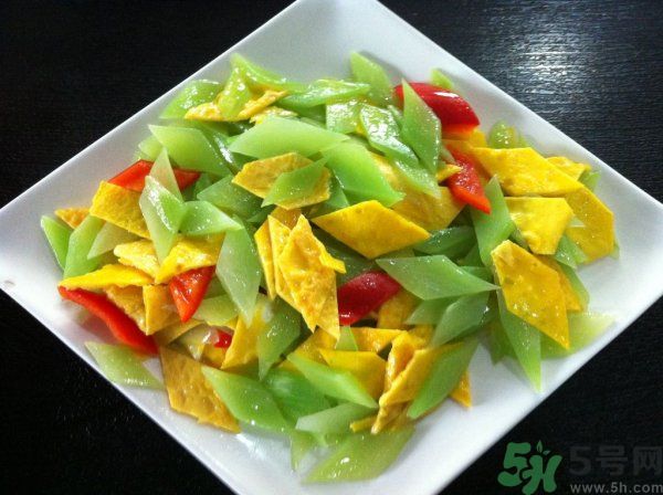 萵筍炒雞蛋能吃嗎?萵筍炒雞蛋的做法 萵筍炒雞蛋能吃嗎?萵筍炒雞蛋的做法