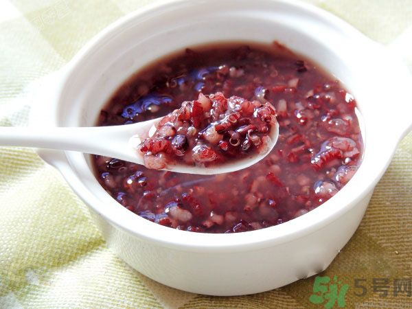 熬夜喝什么粥好？熬夜喝什么粥對身體復(fù)原好？