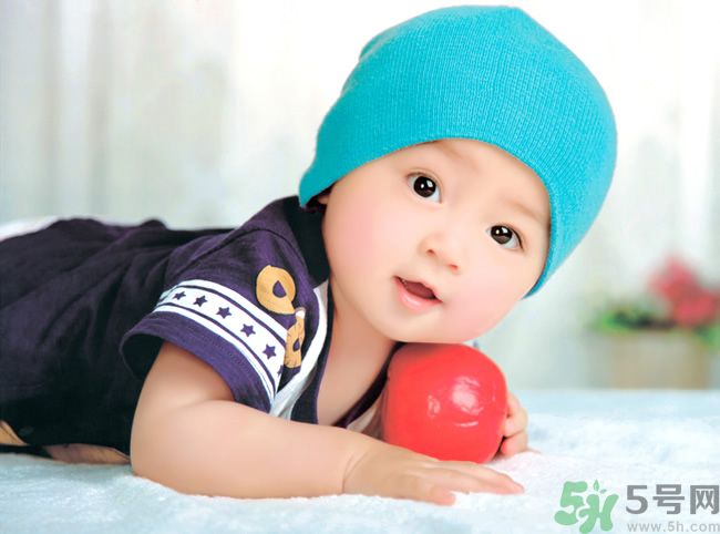 爸爸能單獨(dú)照顧寶寶嗎？爸爸怎樣照顧寶寶？