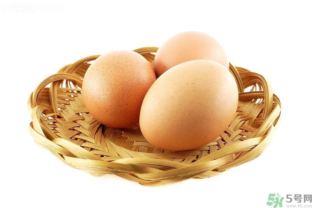 雞蛋能和牛奶一起吃嗎？雞蛋不能和什么一起吃？