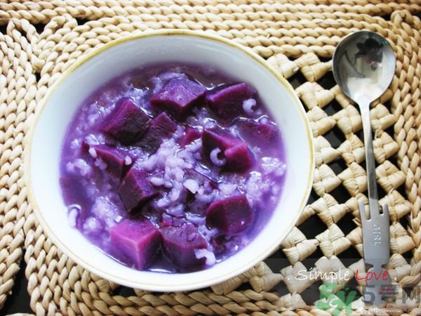 紫薯粥預(yù)防和治療100多種疾?。孔鲜砗贸詥?？