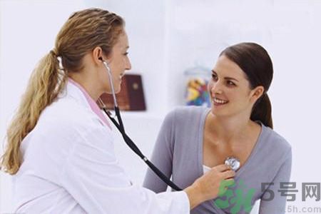 來月經乳房脹痛怎么辦？來月經乳房脹痛是什么原因？