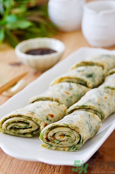 香椿雞蛋餅怎么做？香椿煎蛋餅做才能好吃？