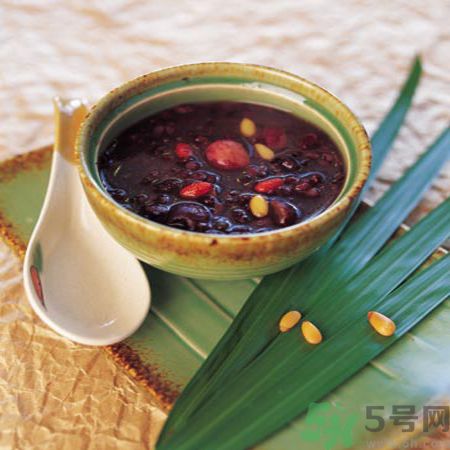 補(bǔ)血的粥有哪些？補(bǔ)血的粥怎么做？