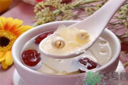 補(bǔ)血的湯有哪些？補(bǔ)血的湯怎么做？