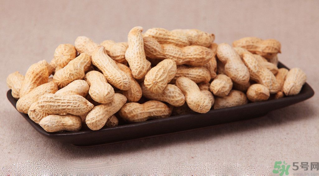 膽固醇高可以吃花生嗎？膽固醇高可以喝牛奶嗎？