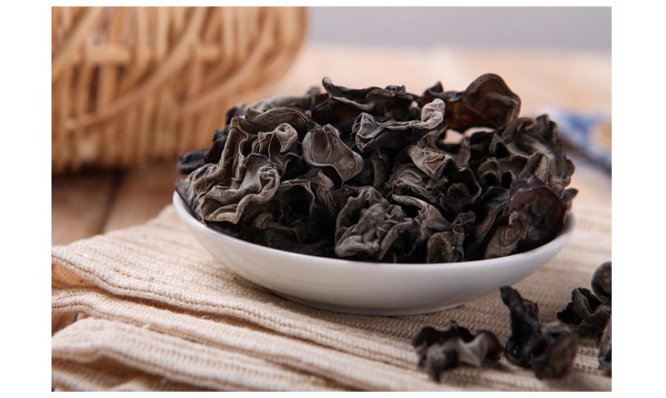 黑木耳是不是越黑越好？怎么挑選黑木耳？