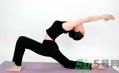 哪些瑜伽動(dòng)作可以瘦腰？瘦腰的瑜伽動(dòng)作有哪些？