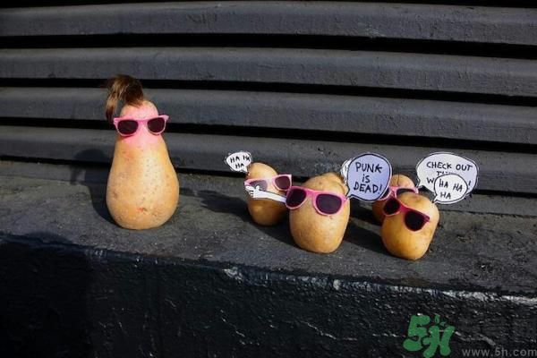 土豆變綠還能吃嗎？土豆變綠有什么危害？