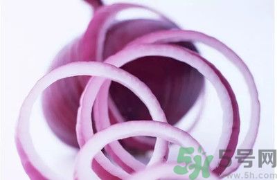 洋蔥可以和魚一起吃嗎？洋蔥不可以和什么一起吃？