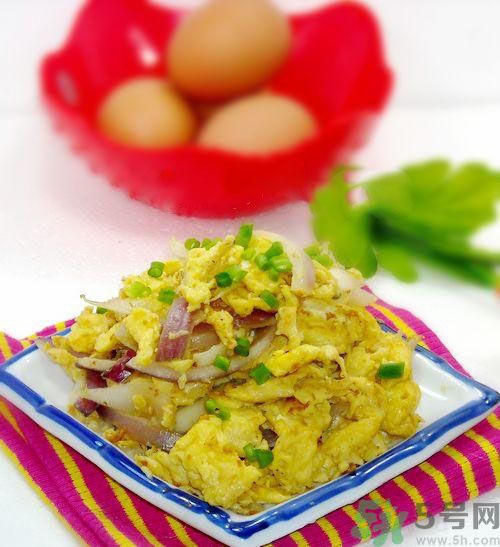 洋蔥可以和魚一起吃嗎？洋蔥不可以和什么一起吃？