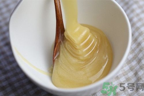 新鮮蜂蜜可以擦臉嗎?蜂蜜擦臉的功效與作用 新鮮蜂蜜可以擦臉嗎?蜂蜜擦臉的功效與作用