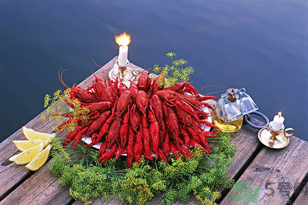 油燜大蝦為什么肉散了？油燜大蝦怎么做肉不散？