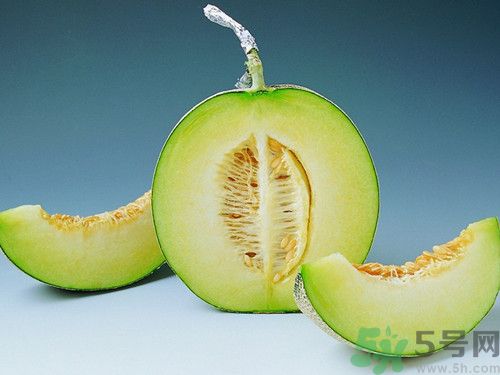 孕婦可以吃香瓜嗎?孕婦吃香瓜對胎兒好嗎 孕婦可以吃香瓜嗎?孕婦吃香瓜對胎兒好嗎