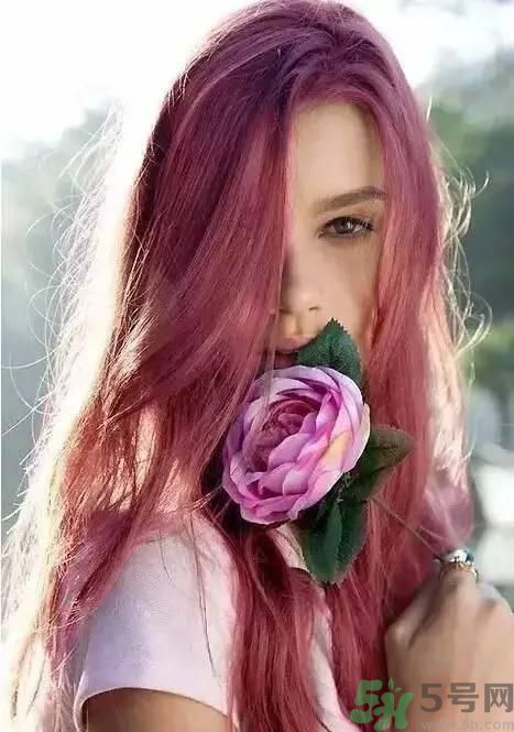 第一次自己染頭發(fā) 今年流行發(fā)色要怎么染？