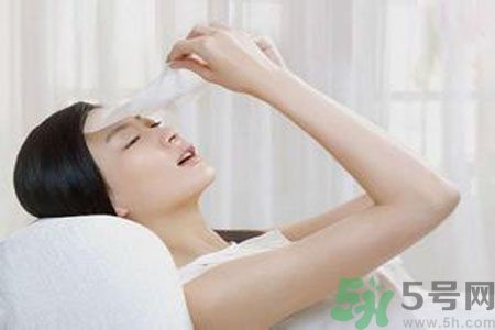 皮膚出油怎么辦？皮膚出油用什么面膜？