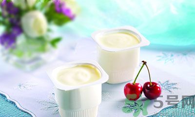 吃蝦可以喝酸奶嗎？酸奶和蝦可以一起吃嗎？