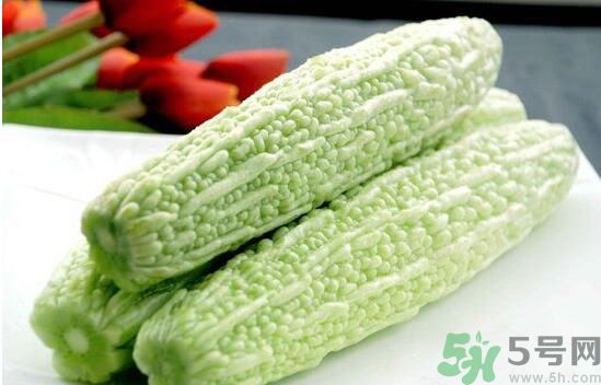 苦瓜的皮可以吃嗎？苦瓜要不要削皮？