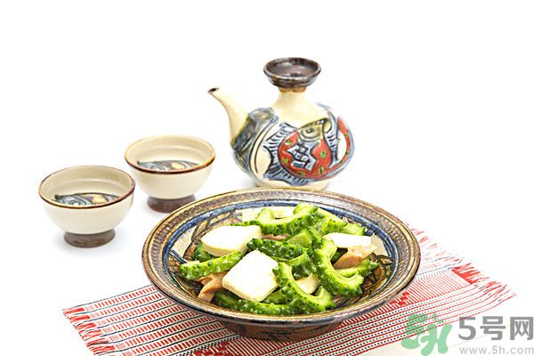 夏天吃苦瓜有什么好處？夏天吃苦瓜好嗎？
