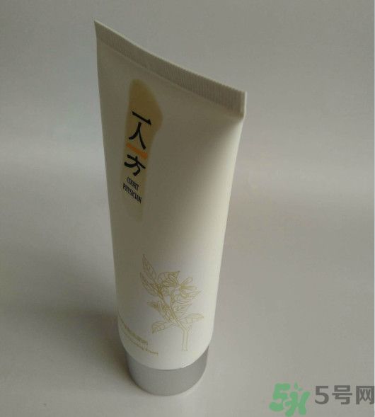 一人一方龍腦祛痘凈顏洗面奶怎么樣？好用嗎？