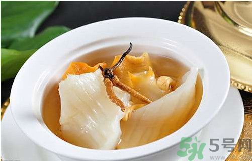 花膠煮后是否一定變成凍膠？花膠煮出來是什么顏色？