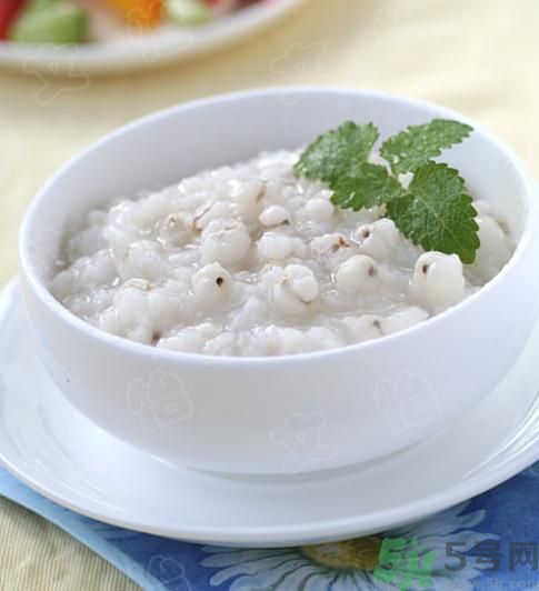 吃薏米粥可以養(yǎng)脾胃嗎？薏米粥有什么功效？