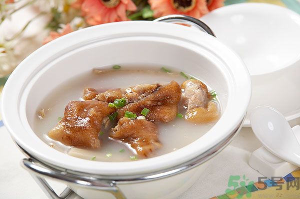 姬松茸燉豬蹄能放花生嗎？姬松茸燉豬蹄的做法？