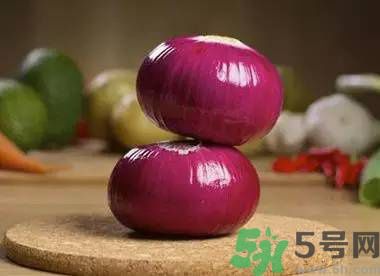 吃洋蔥會長痘嗎？長痘可以吃洋蔥嗎？