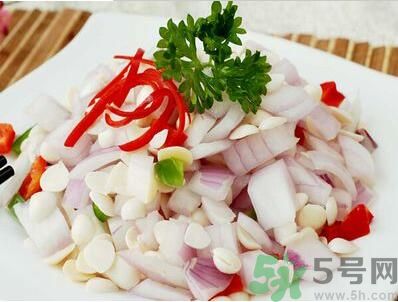 洋蔥可以生吃嗎？洋蔥生吃有什么好處？