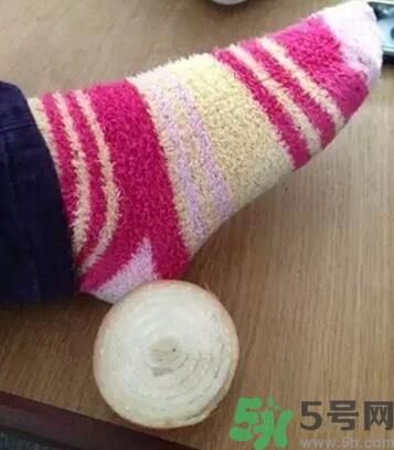 發(fā)燒可以吃洋蔥嗎？發(fā)燒能吃洋蔥嗎？