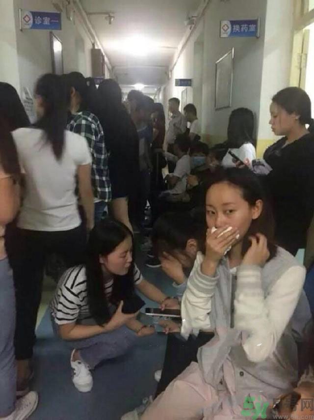 西安一高校多名學生嘔吐腹瀉原因是什么？多名學生嘔吐腹瀉是哪個學校？