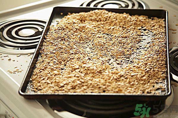 夏天吃燕麥好嗎？夏天吃燕麥有什么好處？