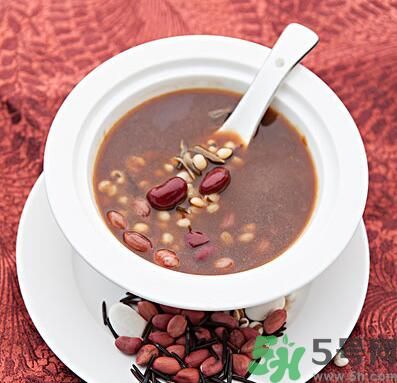 夏天吃薏米好嗎？夏天吃薏米有什么好處？